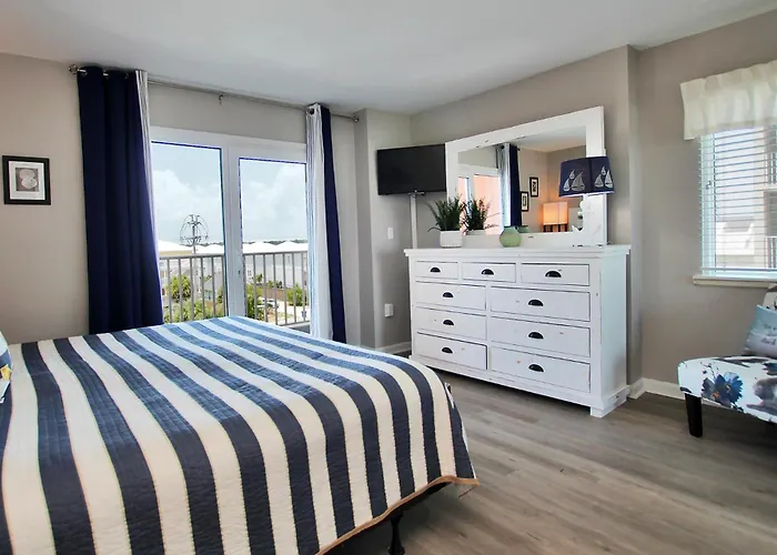Apartment Seacrest 401 By Youngs Suncoast